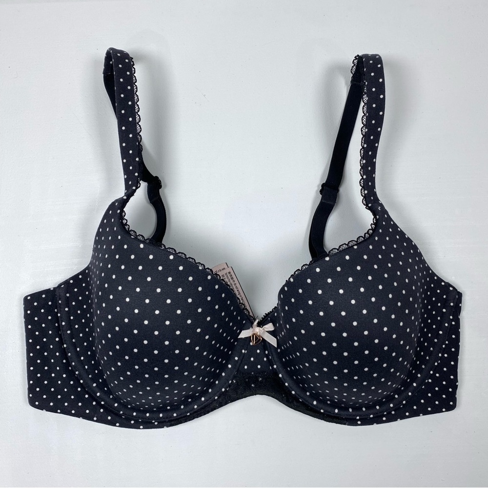 Body by Victoria 34D black white polka dot Victoria’s Secret‎ lightly lined demi